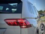 Volkswagen Tiguan 1.5 TSI R-Line Panoramadak|Leer|Elektr. verst. stoelen|Camera|Keyless|Sfeerverlichting|Virtual|Trekhaak|Carplay