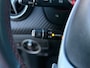 Mercedes-Benz A-klasse 180 AMG Automaat | Panoramadak | Apple CarPlay-Android Auto | Leder/Alcantra | Clima | 18" Velgen | Cruise