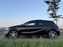 Mercedes-Benz A-klasse 180 AMG Automaat | Panoramadak | Apple CarPlay-Android Auto | Leder/Alcantra | Clima | 18" Velgen | Cruise