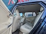Volvo V60 2.0T Kinetic Automaat! Trekhaak! Leer! Nette Auto! NAP! Airco/Clima! Cruise Control!