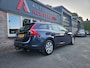 Volvo V60 2.0T Kinetic Automaat! Trekhaak! Leer! Nette Auto! NAP! Airco/Clima! Cruise Control!