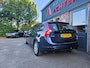 Volvo V60 2.0T Kinetic Automaat! Trekhaak! Leer! Nette Auto! NAP! Airco/Clima! Cruise Control!