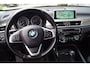 BMW X1 XDrive20i High Executive Autom Panodak Leder Sportst Stoelverw Navi Head-Up Clima Cruise 2x PDC LED Kopl LMV 18 ENZ.
