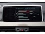 BMW X1 XDrive20i High Executive Autom Panodak Leder Sportst Stoelverw Navi Head-Up Clima Cruise 2x PDC LED Kopl LMV 18 ENZ.