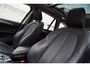 BMW X1 XDrive20i High Executive Autom Panodak Leder Sportst Stoelverw Navi Head-Up Clima Cruise 2x PDC LED Kopl LMV 18 ENZ.