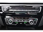 BMW X1 XDrive20i High Executive Autom Panodak Leder Sportst Stoelverw Navi Head-Up Clima Cruise 2x PDC LED Kopl LMV 18 ENZ.