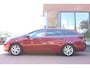 Toyota Auris 1.8 Hybrid Aut. *Executive* | Panorama | Camera | Stoelverwarming | Half- Leder | Cruise & Climate Control | Extra Velgenset |