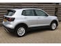 Volkswagen T-Cross 1.0 TSI Life Business / Navi / Cruise / Parkeer sensoren