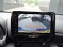 Mazda 2 Hybrid Toyota Yaris 1.5 Homura (Navi/Carplay,Camera,AdaptiveCruise,Stoel+Stuurverwarming,PDC,Leder,Keyless)