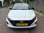 Hyundai i20 1.2 MPI 84pk Comfort Smart *zwart dak + camera + navi + Apple/AndroidCarPlay*