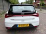 Hyundai i20 1.2 MPI 84pk Comfort Smart *zwart dak + camera + navi + Apple/AndroidCarPlay*