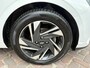 Hyundai i20 1.2 MPI 84pk Comfort Smart *zwart dak + camera + navi + Apple/AndroidCarPlay*