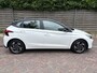 Hyundai i20 1.2 MPI 84pk Comfort Smart *zwart dak + camera + navi + Apple/AndroidCarPlay*