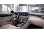 Mercedes-Benz GLC 200 Premium | Multibeam | Beige leer | Achteruitrijcamera | Sfeerverlichting | Treeplanken |