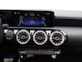 Mercedes-Benz A-klasse Limousine A 250 e AMG Line | Schuif/Kanteldak | Privacy Glass | Sfeerverlichting | Stoelverwarming |