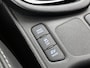 Toyota Yaris 1.5 Hybrid Executive | JBL | Head-Up Display | Dodehoek Detectie | Stoel+stuurverwarming | Parkeersensoren voor+achter | Draadloze telefoonlader | Navigatie | Apple CarPlay/Android Auto |