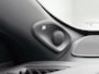 Toyota Yaris 1.5 Hybrid Executive | JBL | Head-Up Display | Dodehoek Detectie | Stoel+stuurverwarming | Parkeersensoren voor+achter | Draadloze telefoonlader | Navigatie | Apple CarPlay/Android Auto |