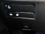 Toyota Yaris 1.5 Hybrid Executive | JBL | Head-Up Display | Dodehoek Detectie | Stoel+stuurverwarming | Parkeersensoren voor+achter | Draadloze telefoonlader | Navigatie | Apple CarPlay/Android Auto |