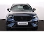 Volvo XC40 B3 Plus Black Edition - IntelliSafe Assist & Surround - 360º Camera - Harman/Kardon audio - Verwarmde voorstoelen & stuur - Parkeersensoren voor & achter - Elektr. bedienb. voorstoelen met geheugen links - Draadloze tel. lader - Standkachel - Extra getint glas - 20' LMV