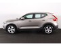 Volvo XC40 T3 Business Pro - IntelliSafe Assist & Surround - Parkeercamera achter - Parkeersensoren voor & achter - High Performance audio - 18' LMV