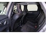 Volvo XC60 T6 Recharge AWD Plus Dark - Panorama/schuifdak - IntelliSafe Assist & Surround - 360º Camera - Harman/Kardon audio - Verwarmde voorstoelen, stuur & achterbank - Parkeersensoren voor & achter - Elektr. bedienb. voorstoelen met geheugen - Head up display - Inklapbare trekhaak - 19' LMV