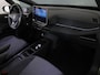 Volkswagen ID.3 Pure Oranje Edition 52 kWh 170 pk | SOH 100% | Navigatie via App | Parkeersensoren | Adaptieve cruise control | LED koplampen |