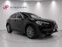 Alfa Romeo Stelvio 2.0 T AWD Super Q4 PackVeloce Trekhaak Camera Navigatie Volleer El.verst+Memo 18inch Keyless Rijstrook+Dodehoeksensor Privacyglas