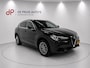 Alfa Romeo Stelvio 2.0 T AWD Super Q4 PackVeloce Trekhaak Camera Navigatie Volleer El.verst+Memo 18inch Keyless Rijstrook+Dodehoeksensor Privacyglas
