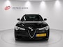 Alfa Romeo Stelvio 2.0 T AWD Super Q4 PackVeloce Trekhaak Camera Navigatie Volleer El.verst+Memo 18inch Keyless Rijstrook+Dodehoeksensor Privacyglas