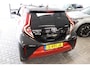 Toyota Aygo X 1.0 VVT-i S-CVT Premium Automaat. Nieuwstaat! Navigatie, two-tone premium kleur.