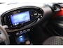 Toyota Aygo X 1.0 VVT-i S-CVT Premium Automaat. Nieuwstaat! Navigatie, two-tone premium kleur.