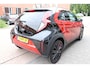 Toyota Aygo X 1.0 VVT-i S-CVT Premium Automaat. Nieuwstaat! Navigatie, two-tone premium kleur.