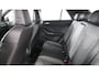 Volkswagen T-Roc 1.5 TSI 150pk R-Line Business DSG / Navigatie / Stoelverwarming / Camera