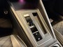 Volkswagen Golf Variant 1.5 eTSI R-Line . GARANTIE TOT 06-2031! . APPLE CARPLAY & ANDRIOD AUTO . STUUR EN STOEL VERWARMING .