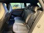 Volkswagen Golf Variant 1.5 eTSI R-Line . GARANTIE TOT 06-2031! . APPLE CARPLAY & ANDRIOD AUTO . STUUR EN STOEL VERWARMING .