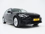 BMW 3-Serie Touring 320e Shadow Line | Camera | Trekhaak | Leder/Stof | DAB | LED | Cruise | Carplay