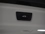 BMW 3-Serie Touring 320e Shadow Line | Camera | Trekhaak | Leder/Stof | DAB | LED | Cruise | Carplay