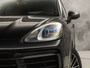Porsche Cayenne 3.0 E-Hybrid Sport 463Pk (SPORTCHRONO PAKKET, LUCHTVERING, SOH 95%, APPLE CARPLAY, MEMORY SEATS, STOELVERWARMING, GETINT GLAS, CAMERA, NIEUWSTAAT)