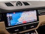 Porsche Cayenne 3.0 E-Hybrid Sport 463Pk (SPORTCHRONO PAKKET, LUCHTVERING, SOH 95%, APPLE CARPLAY, MEMORY SEATS, STOELVERWARMING, GETINT GLAS, CAMERA, NIEUWSTAAT)
