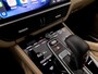 Porsche Cayenne 3.0 E-Hybrid Sport 463Pk (SPORTCHRONO PAKKET, LUCHTVERING, SOH 95%, APPLE CARPLAY, MEMORY SEATS, STOELVERWARMING, GETINT GLAS, CAMERA, NIEUWSTAAT)