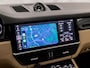 Porsche Cayenne 3.0 E-Hybrid Sport 463Pk (SPORTCHRONO PAKKET, LUCHTVERING, SOH 95%, APPLE CARPLAY, MEMORY SEATS, STOELVERWARMING, GETINT GLAS, CAMERA, NIEUWSTAAT)