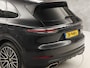 Porsche Cayenne 3.0 E-Hybrid Sport 463Pk (SPORTCHRONO PAKKET, LUCHTVERING, SOH 95%, APPLE CARPLAY, MEMORY SEATS, STOELVERWARMING, GETINT GLAS, CAMERA, NIEUWSTAAT)