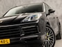 Porsche Cayenne 3.0 E-Hybrid Sport 463Pk (SPORTCHRONO PAKKET, LUCHTVERING, SOH 95%, APPLE CARPLAY, MEMORY SEATS, STOELVERWARMING, GETINT GLAS, CAMERA, NIEUWSTAAT)