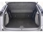 Peugeot e-2008 EV GT 54 kWh | Achteruitrijcamera | Parkeersensoren | Adaptive cruise control | Wireless charging | Navigatie | Airco | Climate control | Stuurbediening | Interieurverlichting | Half stof/leer bekleding | Verkeersbord detectie