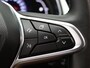 Renault Captur TCe 100pk Intens Pack parking