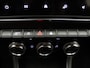 Renault Captur TCe 100pk Intens Pack parking