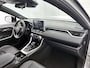Toyota RAV4 2.5 Plug-in Hybrid AWD Bi-Tone Plus | BTW voertuig | JBL | Head-Up Display | 360 camera + Camera Functie binnenspiegel | Stoel ventilatie | Stoel+stuurverwarming | Navigatie | Apple CarPlay/Android Auto |