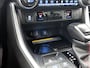 Toyota RAV4 2.5 Plug-in Hybrid AWD Bi-Tone Plus | BTW voertuig | JBL | Head-Up Display | 360 camera + Camera Functie binnenspiegel | Stoel ventilatie | Stoel+stuurverwarming | Navigatie | Apple CarPlay/Android Auto |