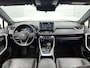 Toyota RAV4 2.5 Plug-in Hybrid AWD Bi-Tone Plus | BTW voertuig | JBL | Head-Up Display | 360 camera + Camera Functie binnenspiegel | Stoel ventilatie | Stoel+stuurverwarming | Navigatie | Apple CarPlay/Android Auto |
