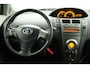 Toyota Yaris 1.3 VVTi Aspiration | Automaat | Airco | Trekhaak | Radio CD speler |